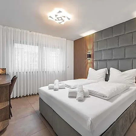Loewenstein Hotell *